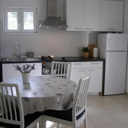 Secluded Fisherman's Cove Picena, Korcula - 14090 * Vela Luka