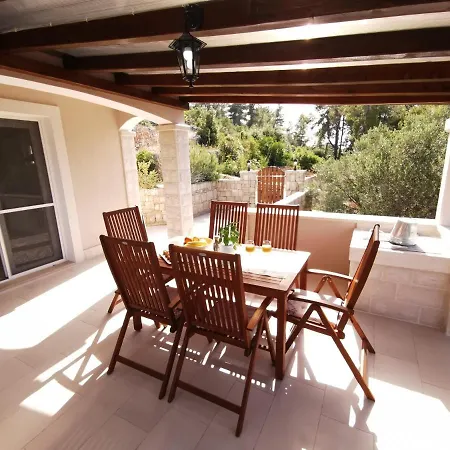 Secluded Fisherman's Cove Picena, Korcula - 14090 * Vela Luka